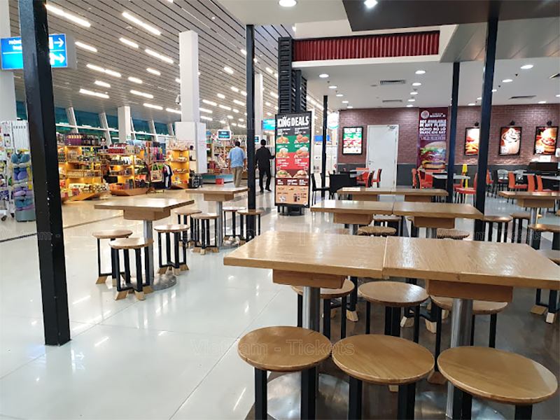 Sân bay Phú Quốc có khu vực ăn uống với nhiều nhà hàng nổi tiếng và menu đa dạng để bạn lựa chọn | Từ sân bay Phú Quốc vào thành phố