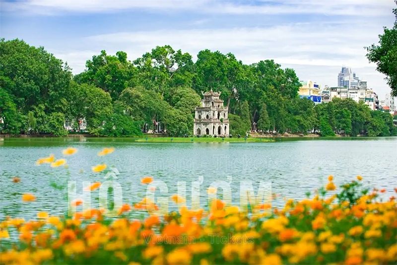 Hồ Gươm vẻ đẹp huyền thoại bạn không thể bỏ lỡ khi du lịch Hà Thành | Vé máy bay Cần Thơ - Hà Nội  ​