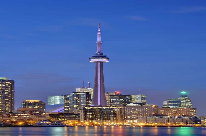Tháp CN được xem là biểu tượng kiến trúc của Canada