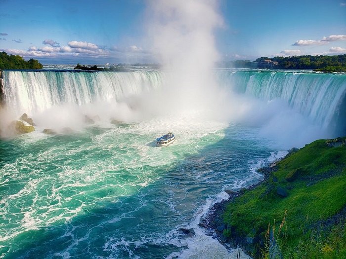 Thác nước Niagara hùng vĩ và hoang sơ của Canada