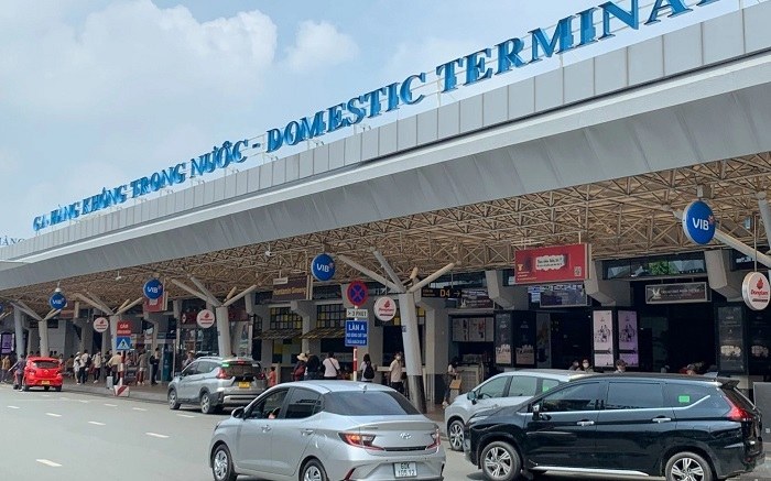 Sân bay Tân Sơn Nhất là điểm khởi hành quen thuộc của các chuyến bay đi Canada