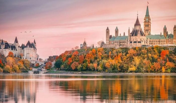 Thành phố Ottawa thuộc bang Ontario và là thủ đô của Canada