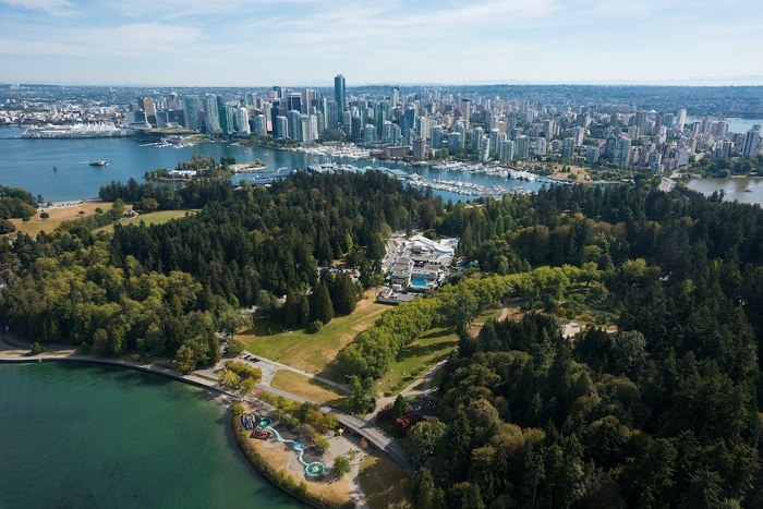 Stanley Park là địa điểm du lịch Vancouver nổi tiếng