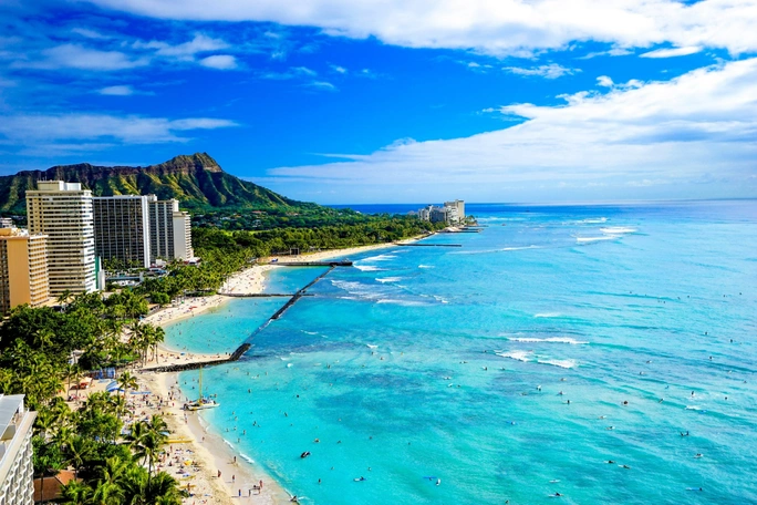 Hawaii được ví như "cô gái da màu châu Mỹ" nóng bỏng và là một tiểu bang của Mỹ