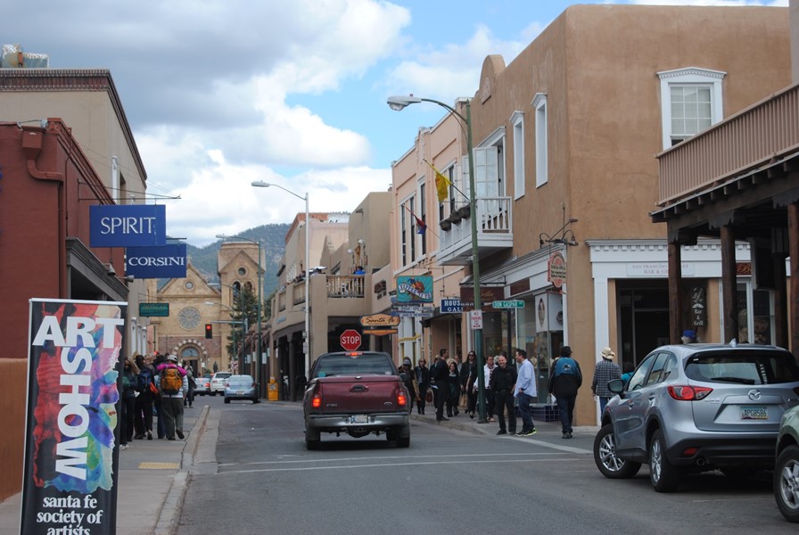 Santa Fe - New Mexico được xem là Thành phố Hoàng gia có niềm tin thánh thiêng của thánh Phan Sinh ở Assis