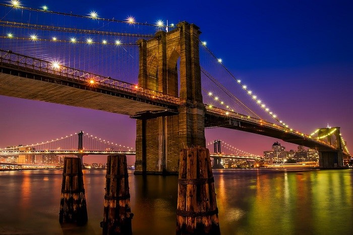 Cầu Brooklyn là một trong những địa điểm du lịch New York được yêu thích nhất