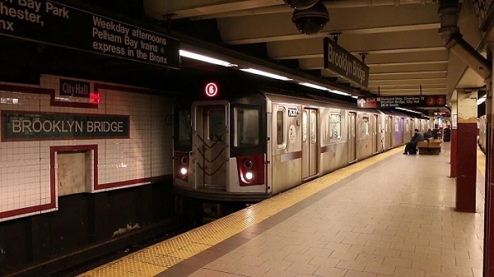 Tàu điện ngầm thành phố là phương tiện quen thuộc ở Mỹ