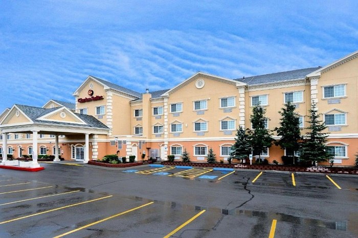 Khách sạn Clarion Suites Downtown Anchorage