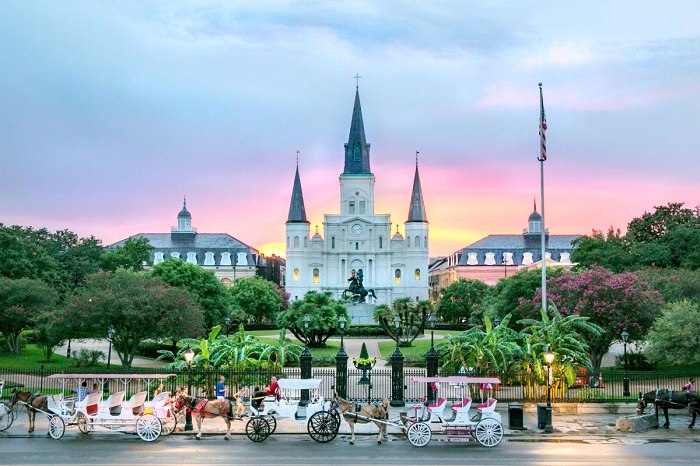 Jackson Square là địa điểm du lịch Louisiana nổi tiếng