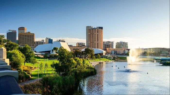 Thành phố Adelaide là thủ phủ của bang Nam Úc (South Australia)