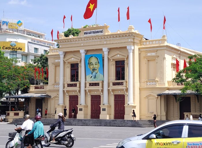 Nhà hát lớn Hải Phòng - công trình kiến trúc nghệ thuật tiêu biểu tại thành phố cảng | Vé máy bay Sài Gòn Hải Phòng giá rẻ