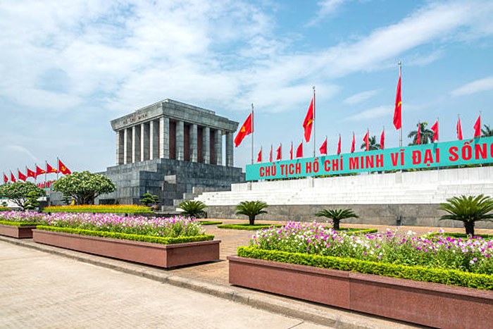Lăng Chủ Tịch Hồ Chí Minh - nơi an nghỉ của vị cha già kính yêu của dân tộc Việt Nam | Vé máy bay từ TpHCM đi Hà Nội giá rẻ