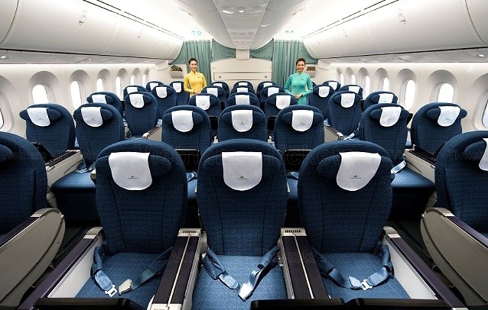 Chỗ ngồi rộng rãi, thoải mái, tiện nghi | Vé máy bay Vietnam Airlines