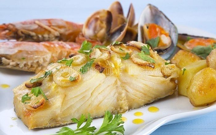 Bacalhau là món đặc sản mà bạn nên thưởng thức khi đến Bồ Đào Nha