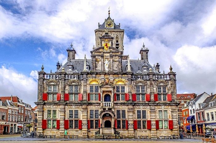 Tòa thị chính Delft - Công trình cổ kính và độc đáo ở Hà Lan